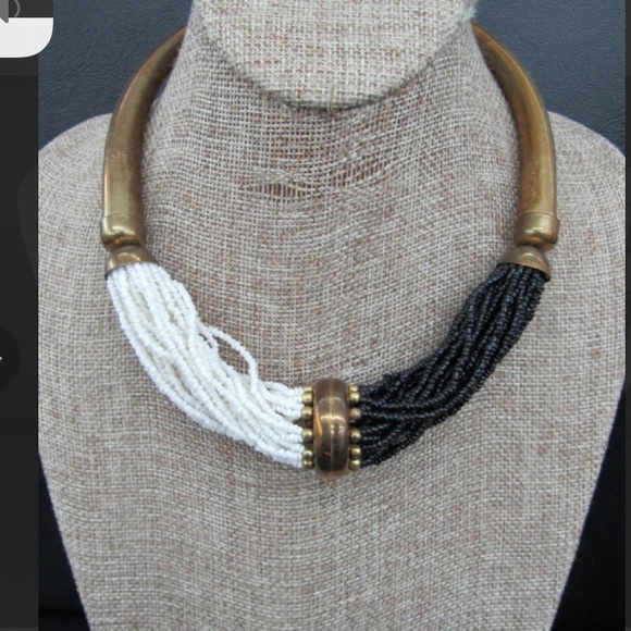 Black and Gold Jewelry Lot - 13 Pieces - Picture 5 of 8